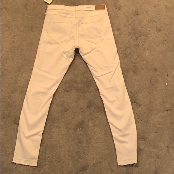 Skinny Jeans - Picture 2 of 5